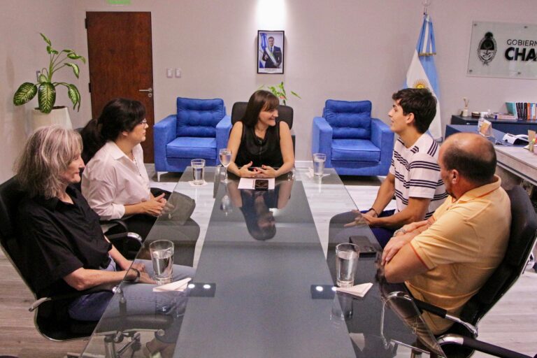 LA VICEGOBERNADORA SCHNEIDER RECIBIÓ A LOS ESTUDIANTES GANADORES DE LAS OLIMPIADAS NACIONALES DE FÍSICA