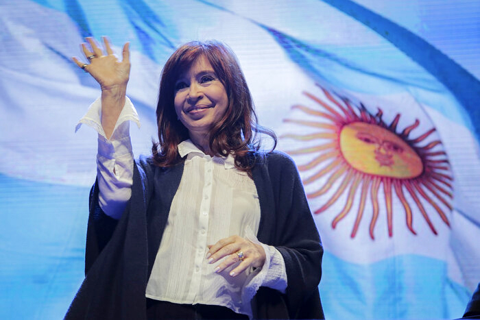 Cristina Kirchner asume formalmente la conducción del PJ y trabaja para “enderezar” al peronismo