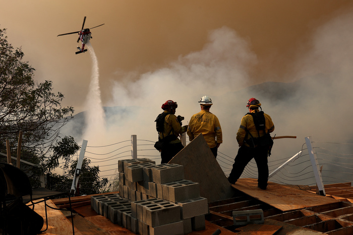 Desaparecidos, 150 mil evacuados y 15 mil hectáreas quemadas