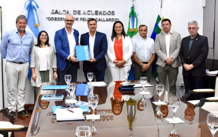 ESTA TARDE: EL GOBIERNO DEL CHACO FIRMÓ JUNTO A UNICEF UN CONVENIO MARCO DE COOPERACIÓN