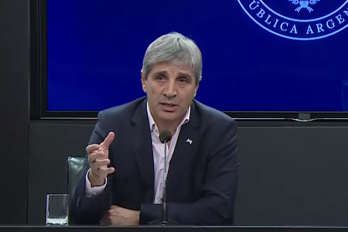 Habrá banda cambiaria entre 1000 y 1400 pesos