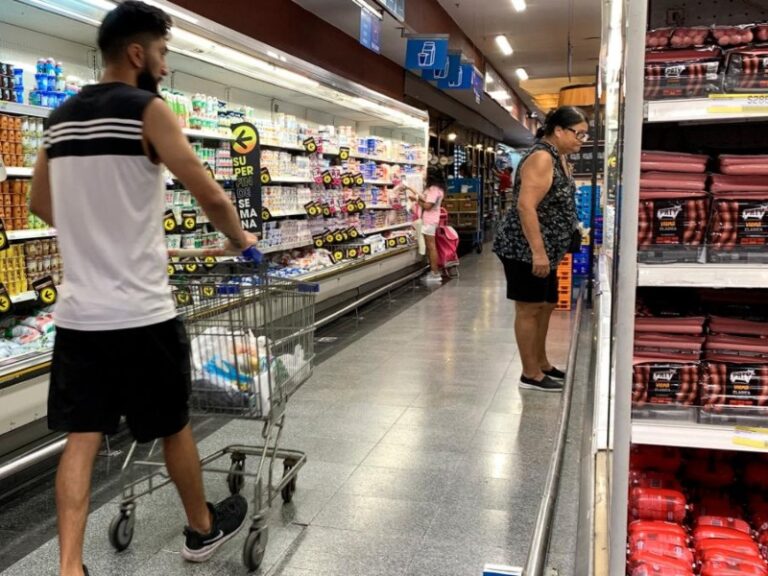 La inflación de marzo fue del 3,7% y acumuló 55,9% en los últimos doce meses