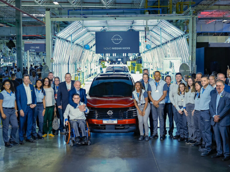 “Pusimos el dinero a circular otra vez”: Lula celebra la recuperación del sector automotriz brasileño 