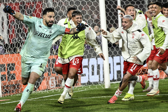 Tras el entretenido 0-0, el Globo se impuso 6-5 en los penales