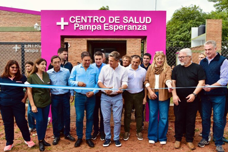 EL GOBERNADOR ZDERO INAUGURÓ LA CONSTRUCCIÓN DEL CENTRO DE SALUD EN EL PARAJE PAMPA ESPERANZA- QUITILIPI
