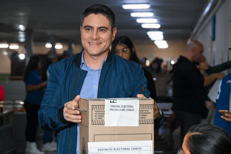 VOTÓ JULIO FERRO