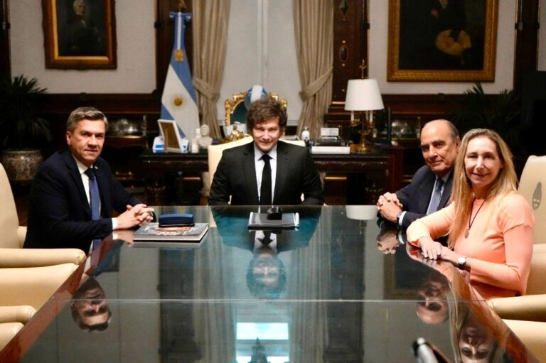 Milei selló la alianza con el gobernador Zdero luego del ”triunfo compartido en Chaco”
