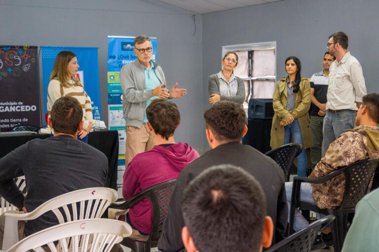 CAPACITACIÓN PARA APLICADORES DE BIOCIDAS EN GANCEDO