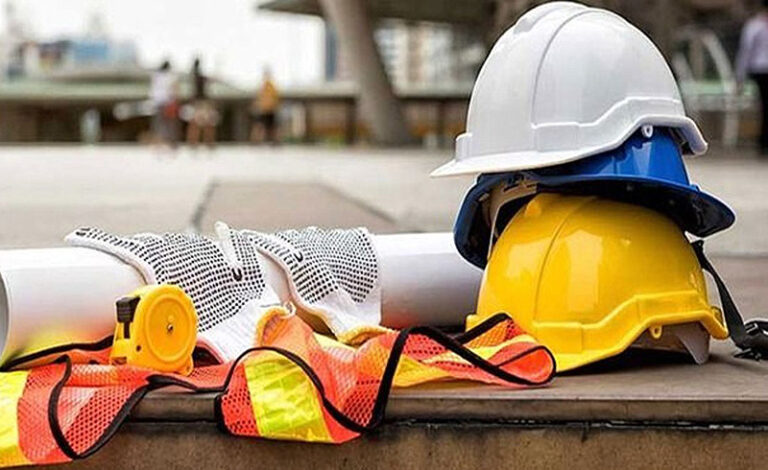 La industria se hundió 4,5% mensual en marzo, su peor registro desde la devaluación de 2023