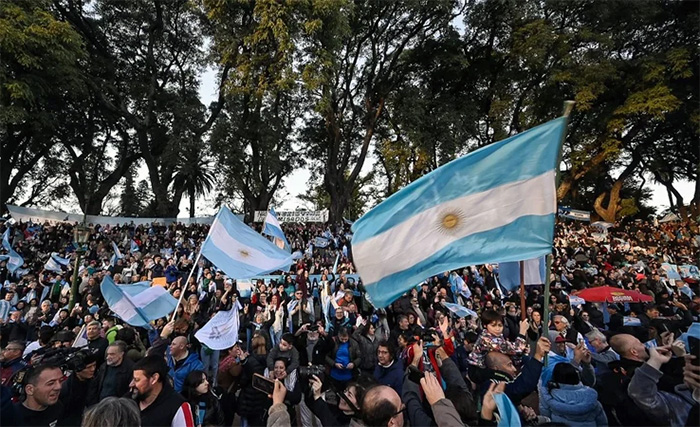 Parque Lezama, el kilómetro cero de la reconstrucción: “Organizar, clarificar y volver”