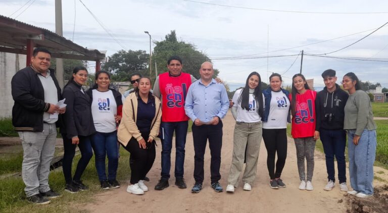 ENTREGA DEL ACTA TRASLATIVA DEL BARRIO RAQUEL GONZALES DE PRESIDENCIA DE LA PLAZA