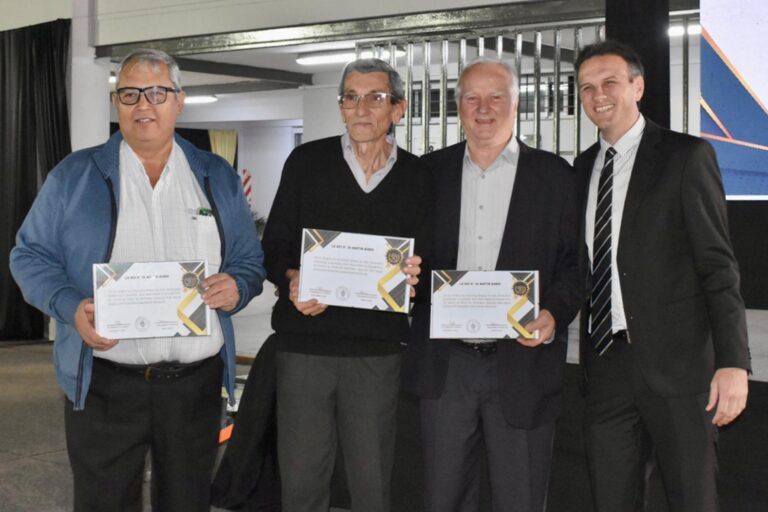 EL GOBIERNO PROVINCIAL ACOMPAÑÓ EL ACTO POR LAS BODAS DE ORO DE LA ESCUELA SECUNDARIA N° 36 “MARTÍN BUBER” DE FONTANA