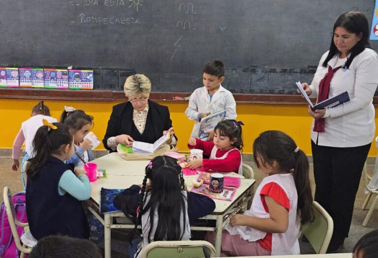 IMPULSO HISTÓRICO A LA LECTURA ESCOLAR