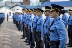 72 AÑOS: LA POLICÍA DEL CHACO INVITA