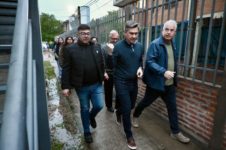 EL GOBERNADOR ZDERO CONSTATÓ EL AVANCE DE LA RENOVACIÓN Y AMPLIACIÓN DE LA RESIDENCIA ESTUDIANTIL N°1 EN RESISTENCIA