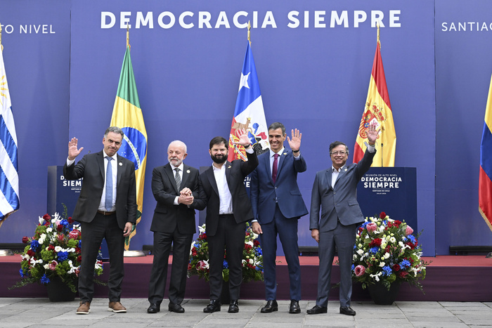 «Acá está naciendo algo grande», expresó el anfitrión, el presidente Boric