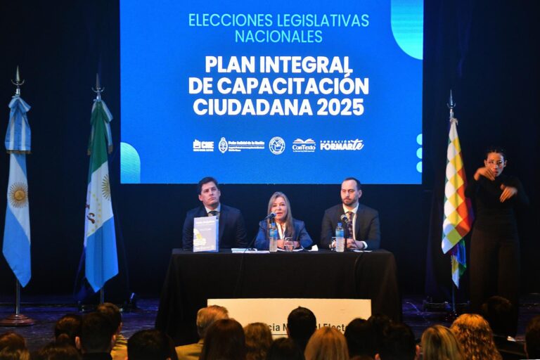 AUTORIDADES DEL GOBIERNO PROVINCIAL