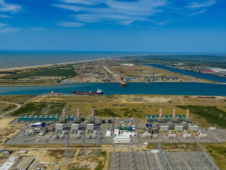 Lula inauguró la mayor planta de energía a gas natural de Latinoamérica