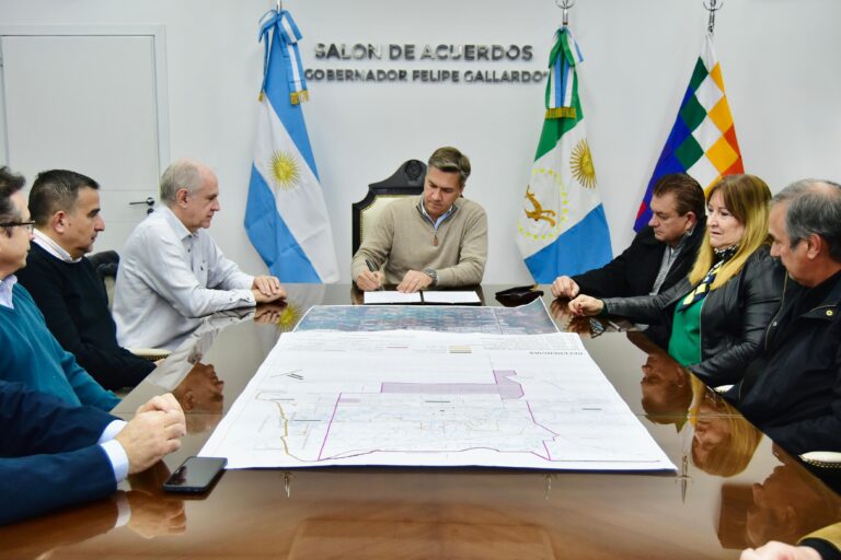 PROVINCIA Y MUNICIPIO ACORDARON UN PLAN DE DRENAJE PLUVIAL PARA ZONA SUR Y PRESENTARON EL PLAN DIRECTOR DE DESAGÜES PLUVIALES