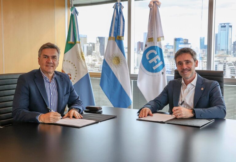 BUENOS AIRES: EL GOBERNADOR ZDERO FIRMÓ UN NUEVO CONVENIO CON EL CFI