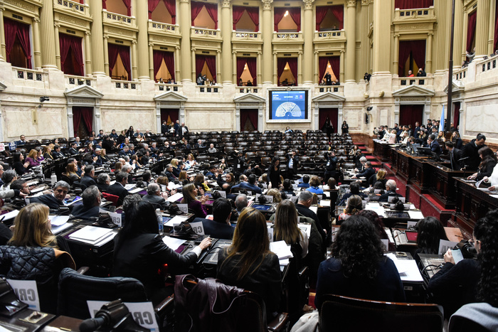 Sesión caliente este miércoles en Diputados donde se juega el límite a la motosierra del Gobierno