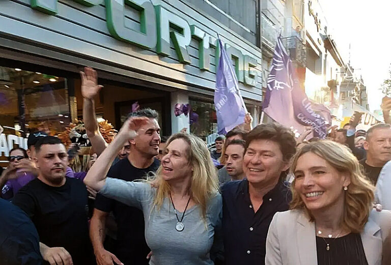Otra caravana de los Milei termina mal, en Corrientes