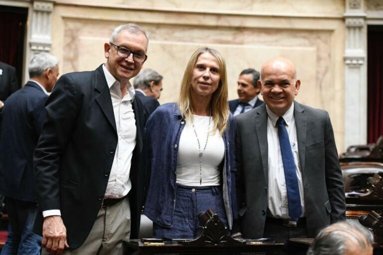 Pedrini, Chomiak y Leiva impulsan una ley nacional para fortalecer la producción algodonera
