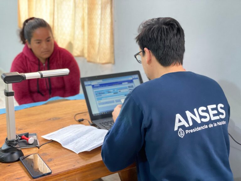 OPERATIVO INTEGRAL DE ANSES EN VILLA RÍO BERMEJITO