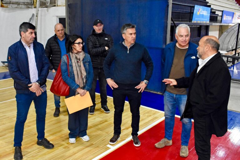RESISTENCIA: EL GOBERNADOR ZDERO CONSTATÓ EL AVANCE DE LAS OBRAS EN EL CLUB VILLA SAN MARTÍN