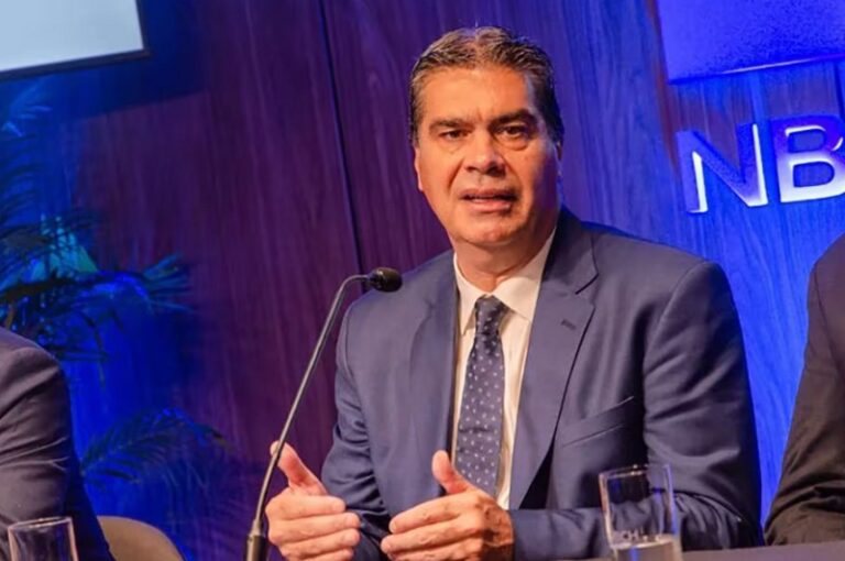 Capitanich se puso a disposición de la Justicia y denunció “maniobra electoral”