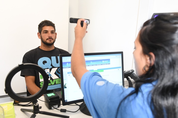 Argentinos en el extranjero tuvieron que devolverlos