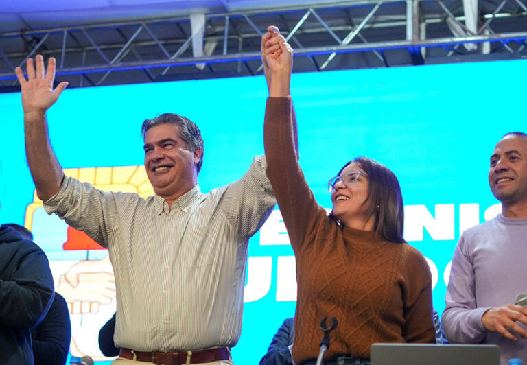 Jorge Capitanich felicitó al gobernador Kicillof tras la victoria de este domingo