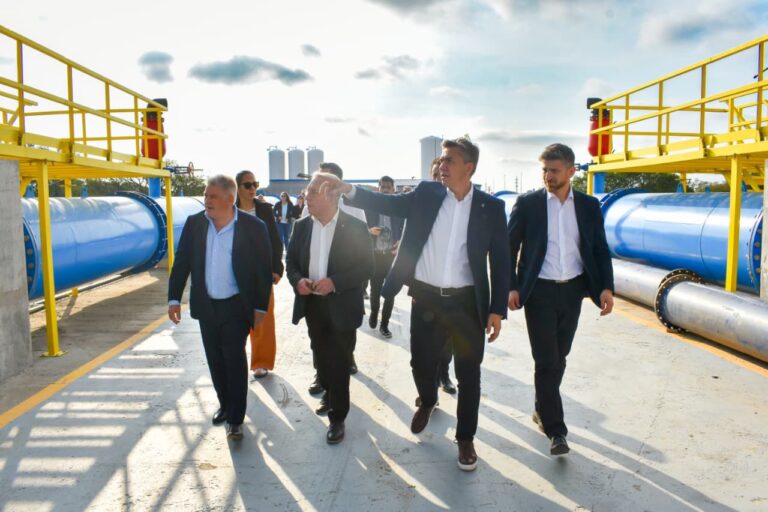 EL SUEÑO DEL AGUA SEGURA SE HACE REALIDAD: “DAMOS INICIO AL FINAL DE UNA OBRA TAN ESPERADA” EXPRESÓ EL GOBERNADOR ZDERO