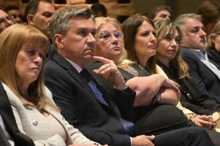El Poder Legislativo participó de la conferencia magistral de Ricardo Lorenzetti en la Casa de las Culturas