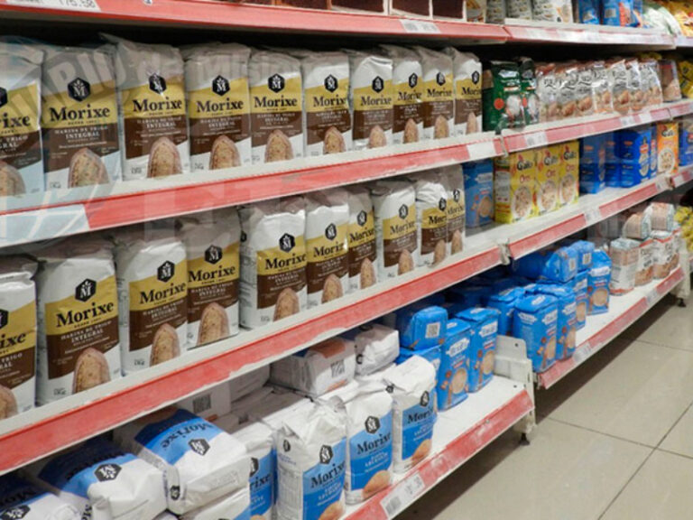 Las alimenticias suben precios y ven devaluación post electoral