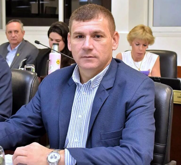 LAZZARINI CRUZÓ A PÍO SANDER