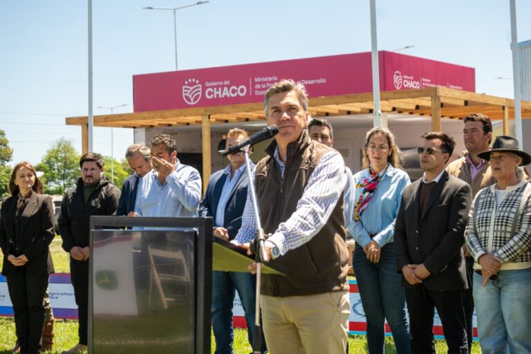 MARGARITA BELÉN: EL GOBERNADOR ZDERO ACOMPAÑÓ LA APERTURA DE LA EXPOSICIÓN NACIONAL DE PRIMAVERA BRAFORD 2025