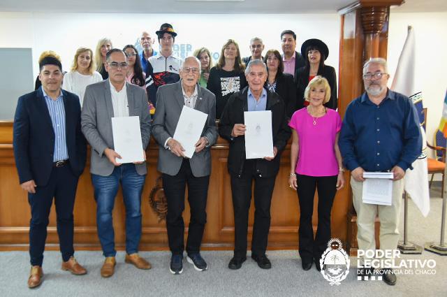 La Legislatura rindió homenaje a la trayectoria de los artistas chaqueños Lollo, Schenone y Gamarra