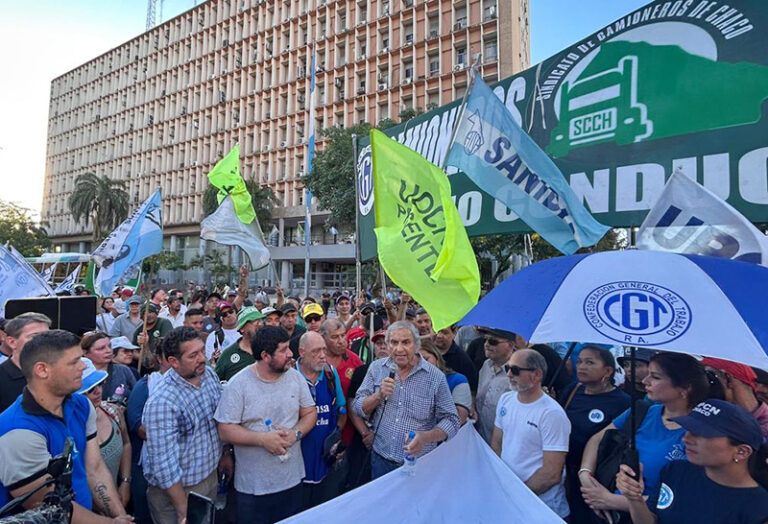 Multitudinaria marcha de la CGT Chaco