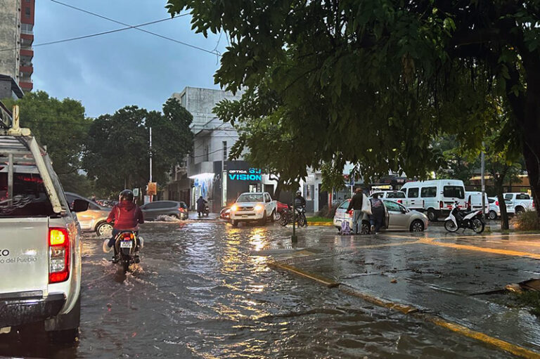 En alerta: estiman otra vez abundante caída de agua para este domingo en Resistencia y Corrientes