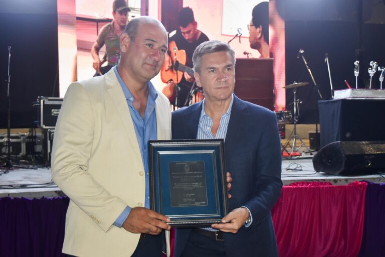 EL GOBERNADOR ZDERO ACOMPAÑÓ EL 137° ANIVERSARIO DE BASAIL