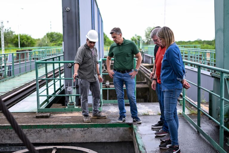 EL GOBERNADOR ZDERO SUPERVISÓ OBRAS DE DESAGÜES Y DEFENSAS EN EL GRAN RESISTENCIA
