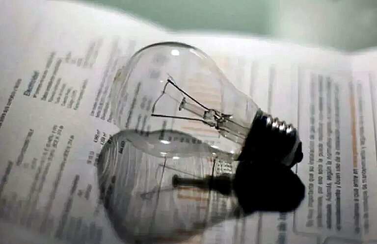 Tarifas eléctricas: el bloque subsidiado salta de 300 kWh a 550 kWh mensuales en el NEA y NOA