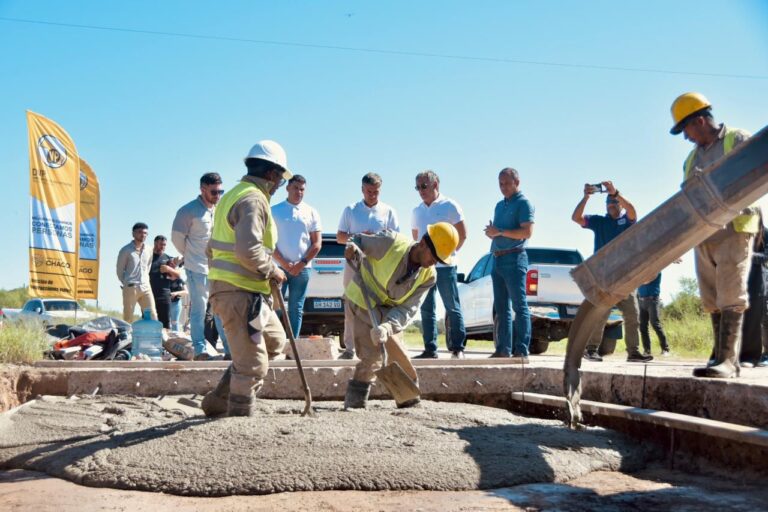 EL GOBERNADOR ZDERO SUPERVISÓ LAS OBRAS DE BACHEOS Y MANTENIMIENTO EN LA RUTA PROVINCIAL N° 1