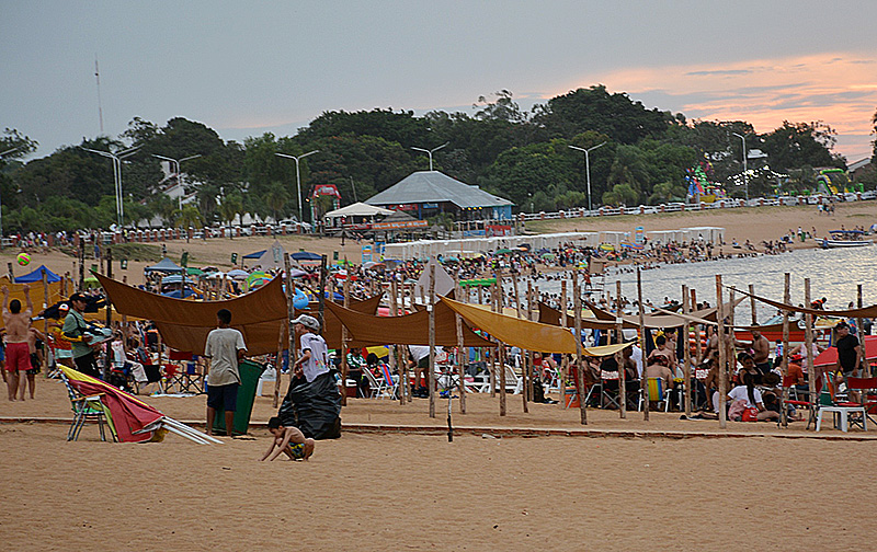 Paso de la Patria transita una temporada con alta ocupación y recambio turístico
