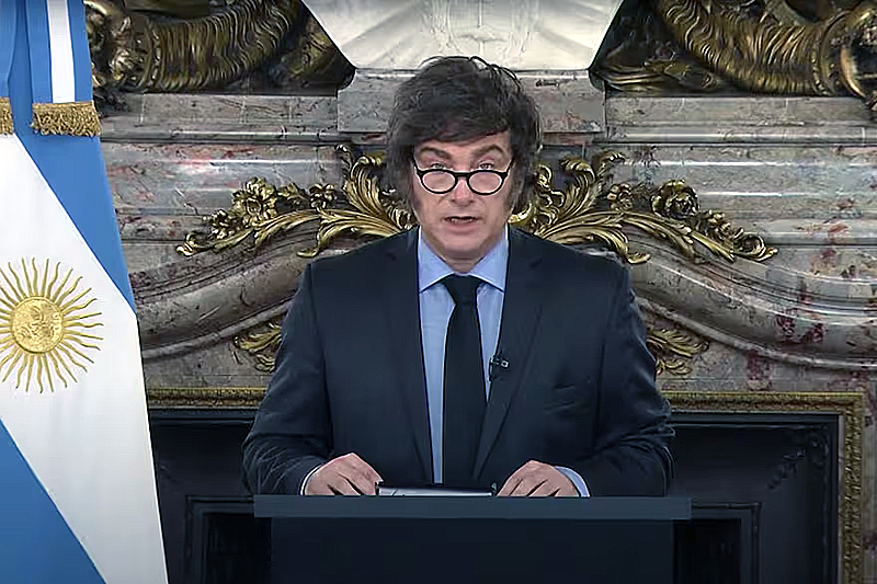 Milei prorrogó las sesiones extraordinarias hasta el 28 de febrero