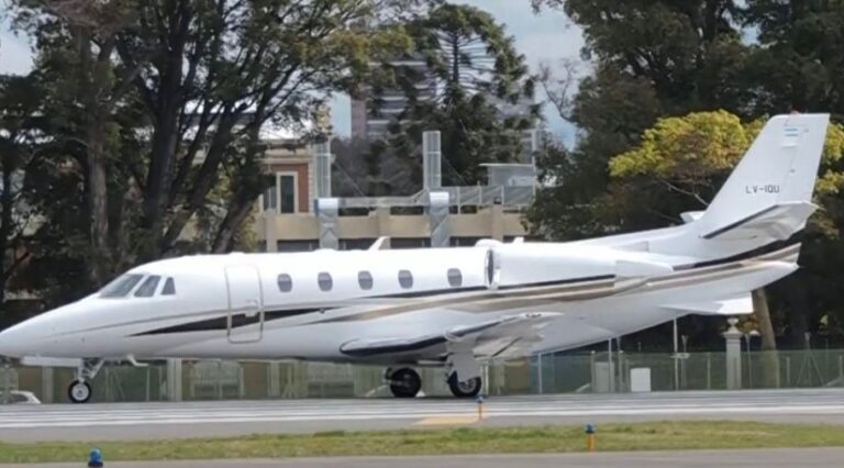 FELIPE INICIA SU TRASLADO