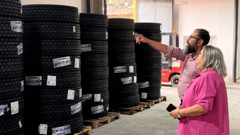 EL PUERTO DE BARRANQUERAS CONCRETÓ UNA NUEVA IMPORTACIÓN DE 500 CUBIERTAS PARA VEHÍCULOS DE GRAN PORTE