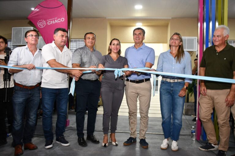 HECHOS, NO RELATO: EL GOBERNADOR ZDERO INAUGURÓ EL NUEVO CENTRO DE SALUD DE VILLA RÍO NEGRO