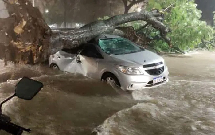 Fuerte temporal en Tucumán: suspendieron las clases en toda la provincia hasta al viernes